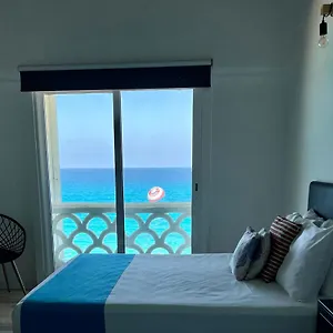 Beachside Cancun